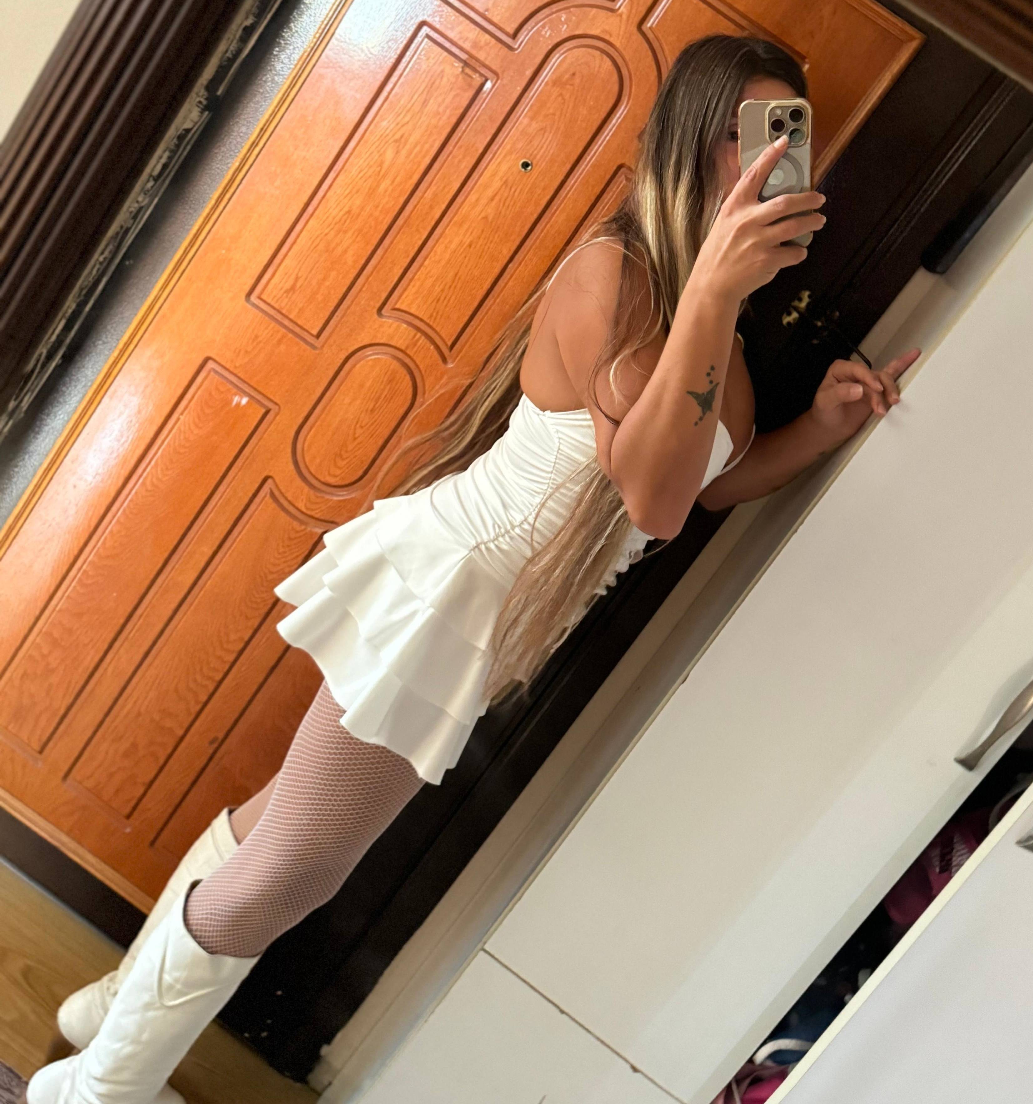 Avcılar Escort  Bayan Melisle Gecenin Kapılarını Aralayın